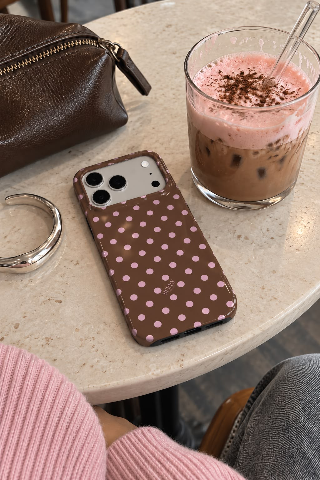 Funda para iPhone con diseño elegante color: rosa – Strawberry Mocha