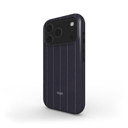 Trendy phone case with elegant blå and sort pinstripe pattern, combining sleek style with subtle sophistication for a popular, feminine look.