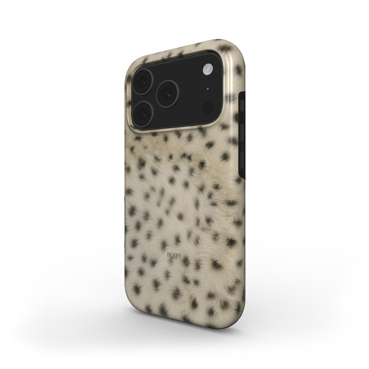 Trendy phone case with a fluffy cheetah pattern in beige, brown, bronze, gold, black, and multicolor tones for a feminine and stylish look.