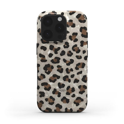 Trendy and feminine phone case with a beautiful flared leopard pattern in guld, brun, flerfarvet, beige, and sort colors for that popular aesthetic girl look.