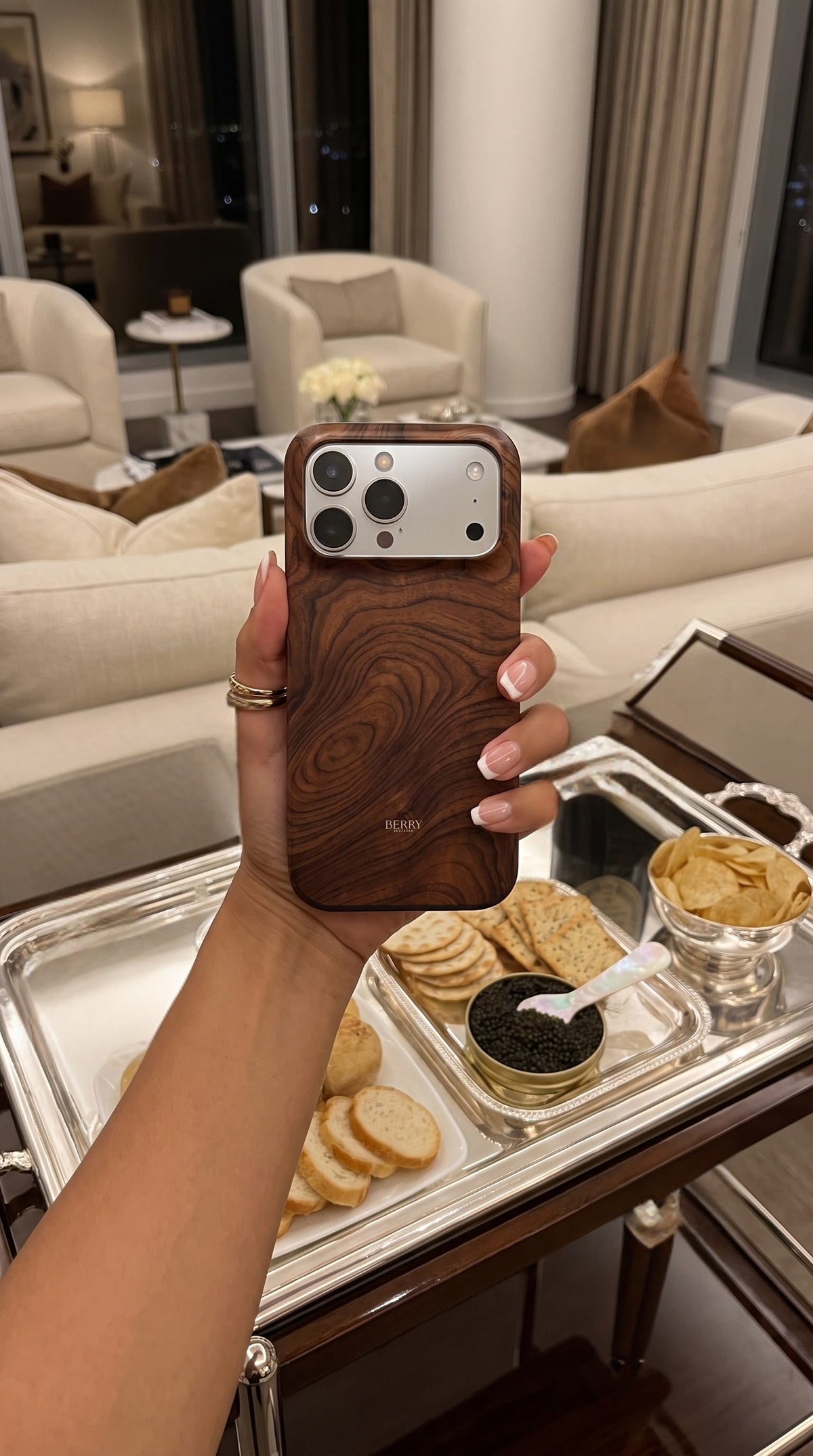 Θήκη iPhone με μοτίβο ξύλου χρώμα: καφέ – Chestnut