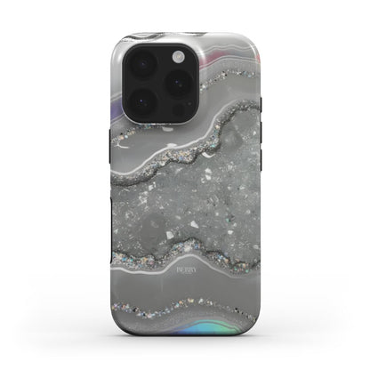 Trendy phone case featuring a silver marble quartz design with sølv, gray, and multicolored accents for a stylish and feminine look.